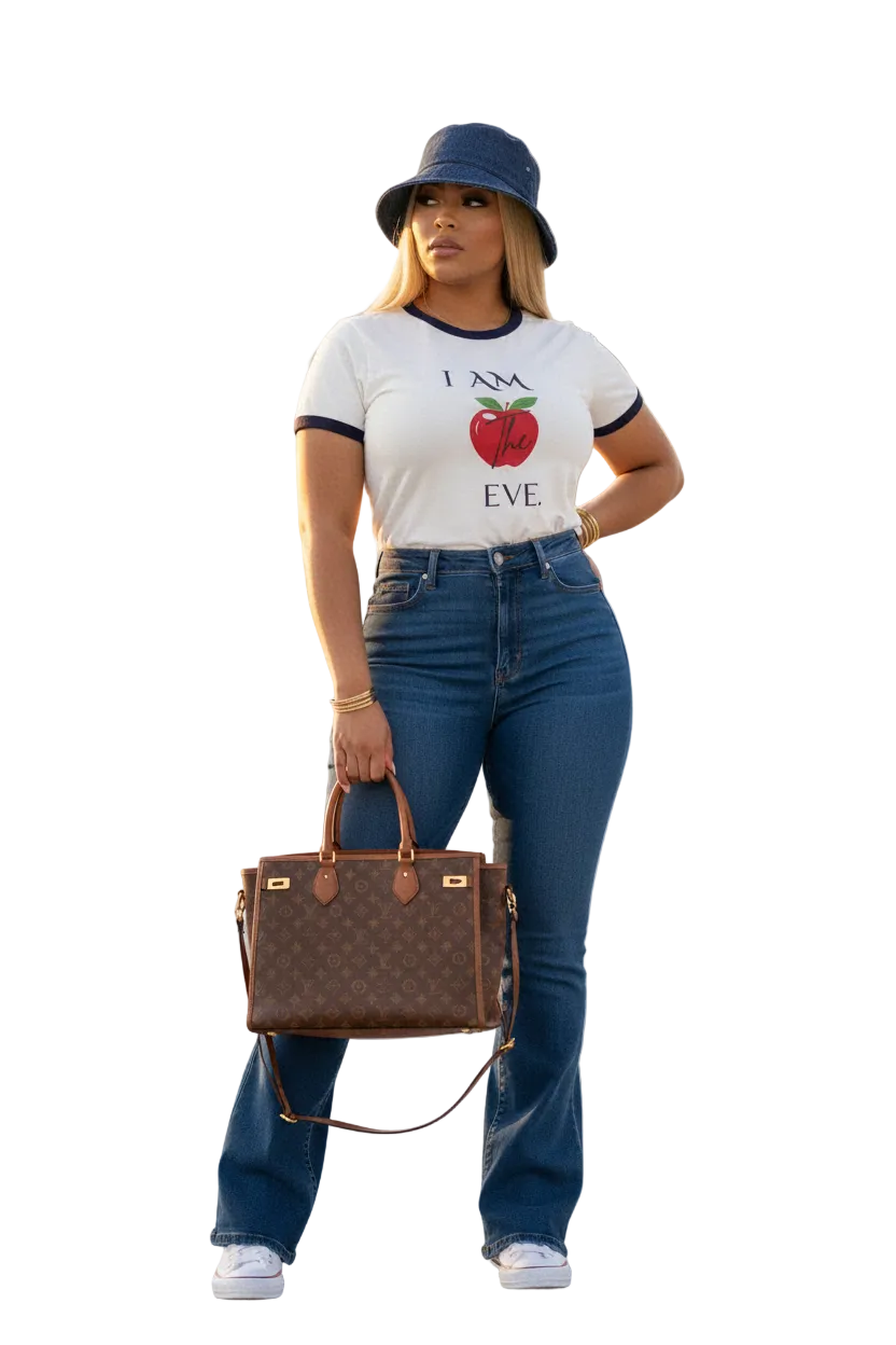 I’m the Eve Ringer Tee — Apple Graphic Women’s Teacher Appreciation Shirt